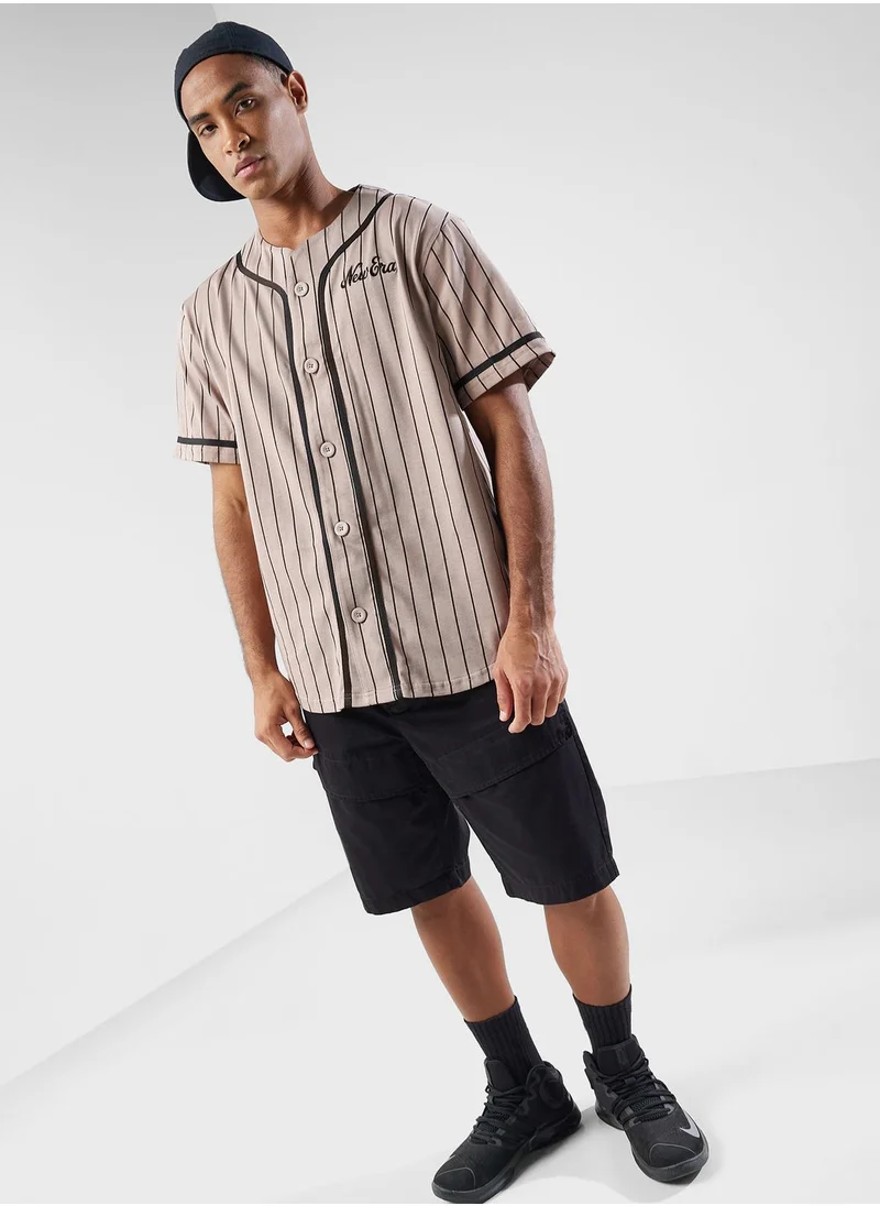 NEW ERA Essential Pinstripe T-Shirt