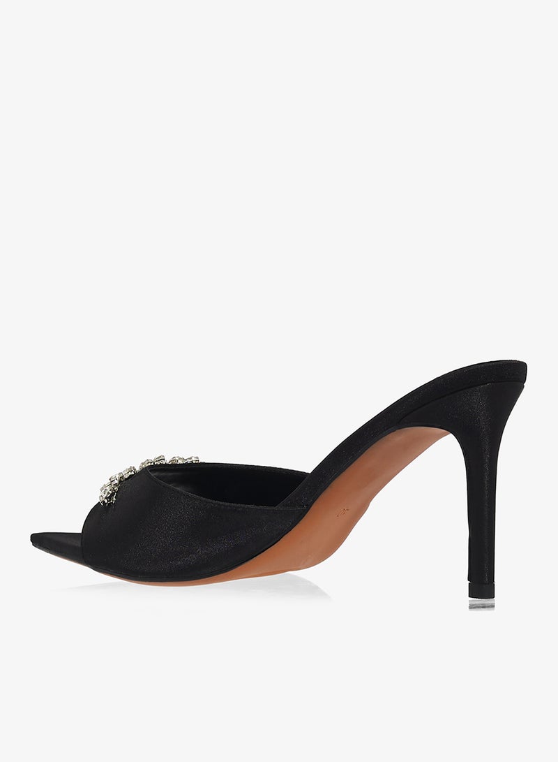 خزانة حذاء بكعب عالٍ مزين بتفاصيل فضية - Image 3