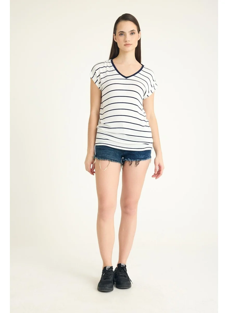 كوتن كونسيبت V Neck Striped Mercerized Flowy T-Shirt