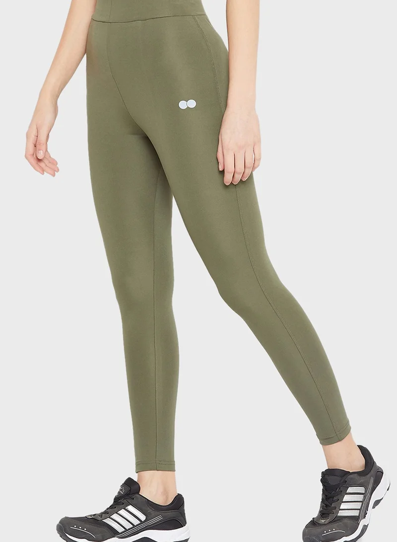 Clovia Activewear Ankle Length Tights