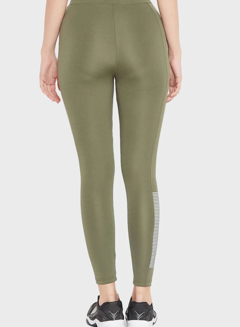 Clovia Activewear Ankle Length Tights