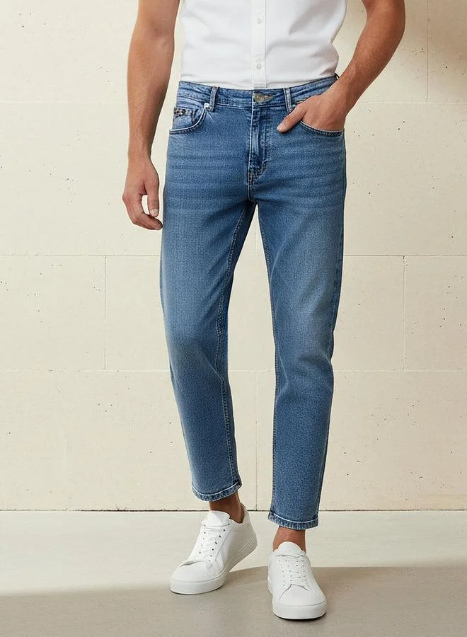 Men Regular Fit Mid Rise Cropped Jeans