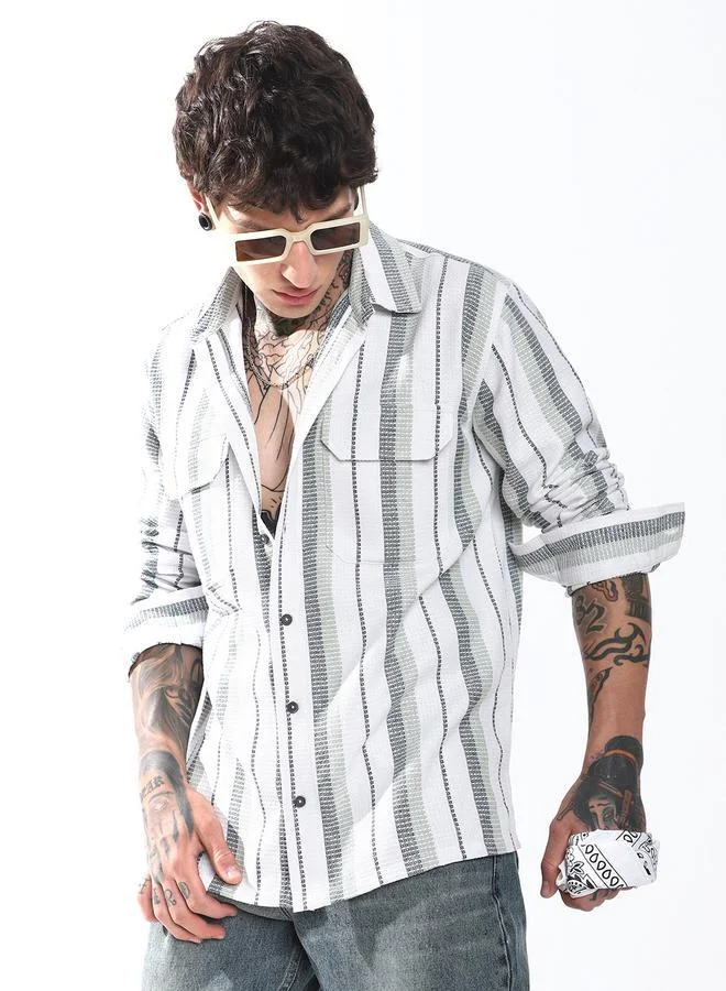 هوبرهولمي قميص رجالي كاجوال بياقة ممتدة وخطوط عمودية وجيوب مزدوجة