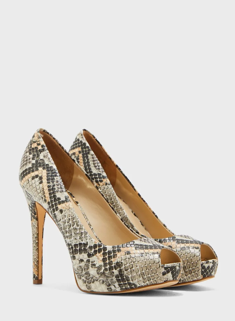 GUESS Honorey Peep Toe Pump