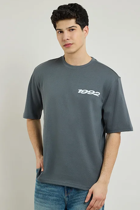 R&B Typography Print T-Shirt with Crew Neck and Short Sleeves