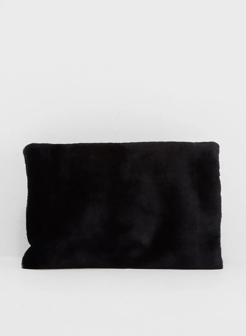 Missguided Cuddle Clutch