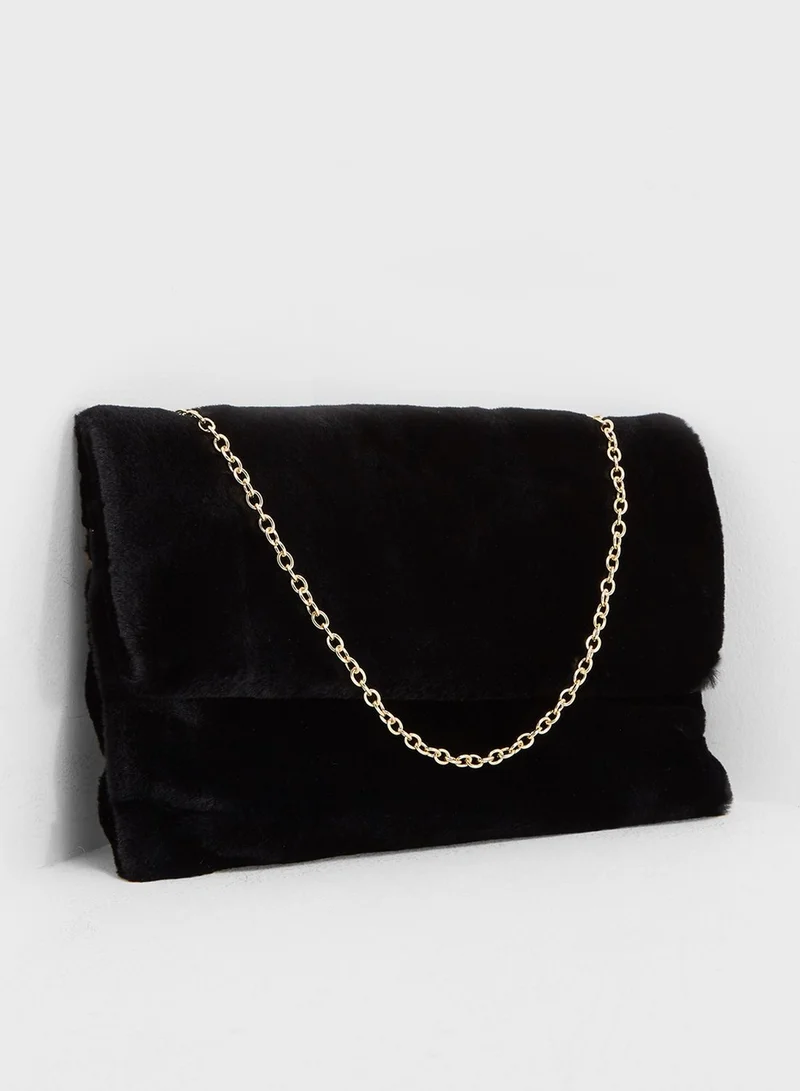 Missguided Cuddle Clutch