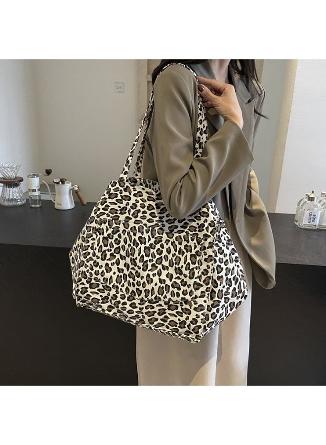 كيفية حقيبة توت نسائية جديدة، على الطراز الكوري، حقيبة يد كبيرة السعة بطبعة جلد النمر، حقيبة كتف عصرية أنيقة للتنقل تحت الإبط - Image 4