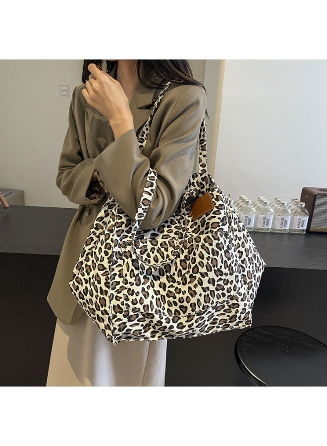 كيفية حقيبة توت نسائية جديدة، على الطراز الكوري، حقيبة يد كبيرة السعة بطبعة جلد النمر، حقيبة كتف عصرية أنيقة للتنقل تحت الإبط - Image 5