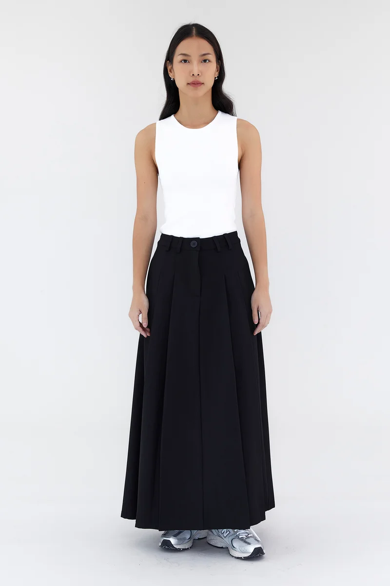 ذا اديتورز ماركت Juna Mid-Rise A-Line Skirt - Black