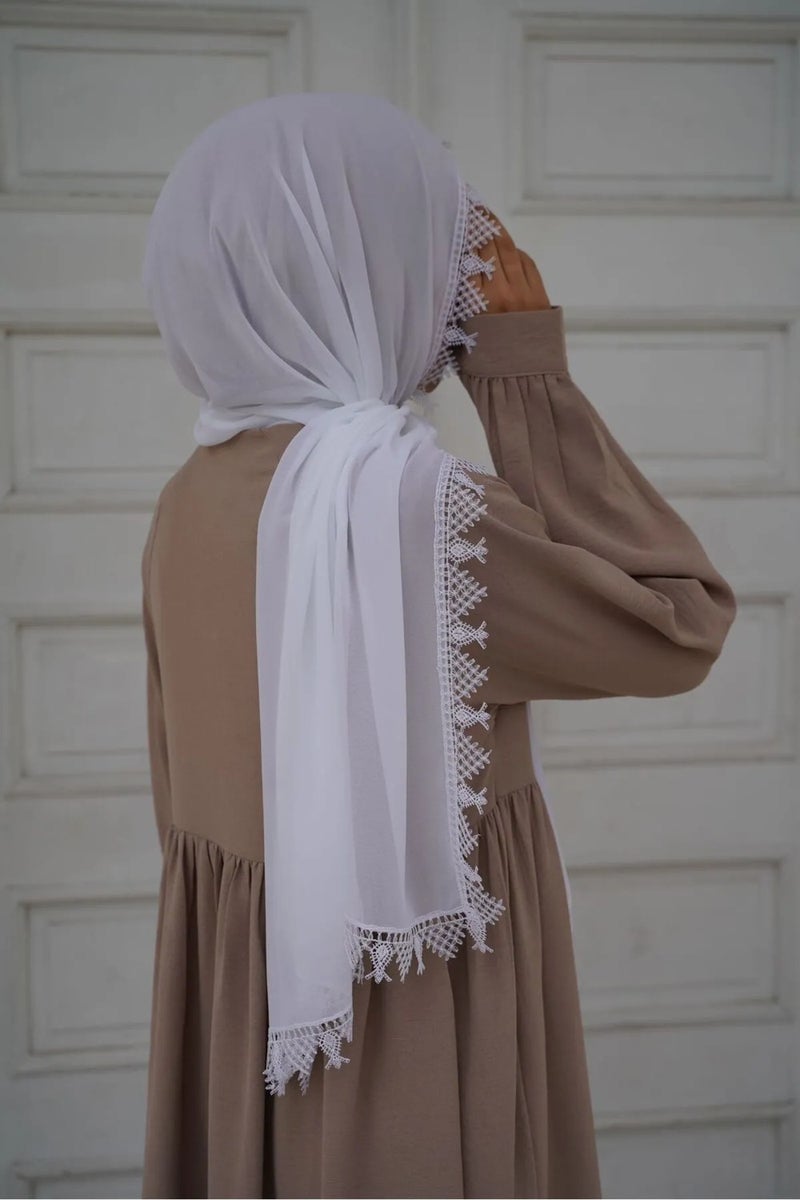 Shawl Secret Headscarf | Needle Lace | Prayer Scarf | Mawlid Scarf | Marriage Scarf | Islamic Scarf  - Image 4