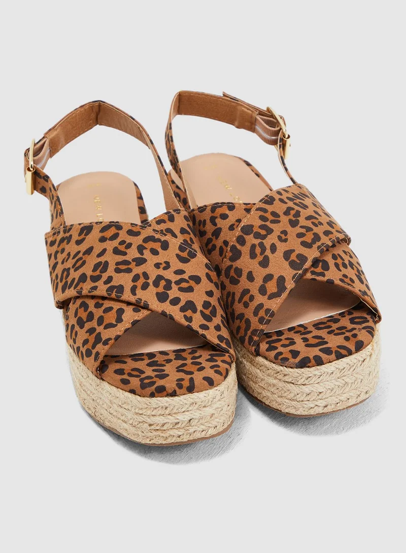 NEW LOOK Pike Wedge Sandal - Beige