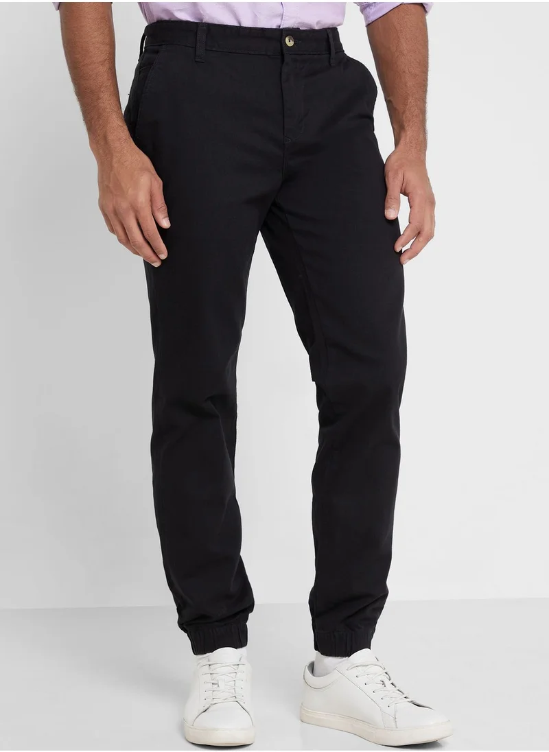 Thomas Scott Thomas Scott Men Black Solid Joggers Trousers