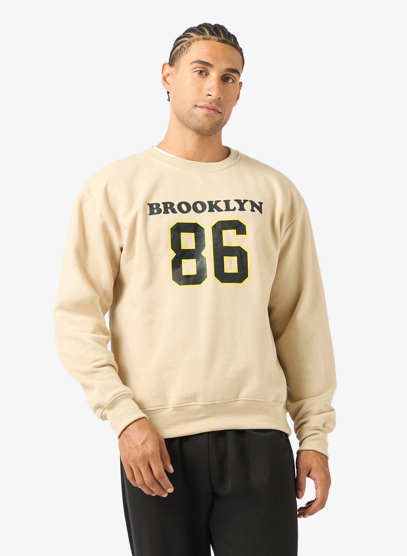 سفنتي فايف سويت شيرت بطبعات جرافيك - Image 1