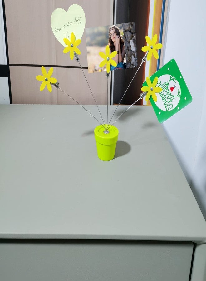 Svaitend حامل بطاقات ومذكرات طاولة على شكل زهرة لطيفة، قطعة واحدة من حامل مشابك الصور، حامل مكتب لعرض أوراق الملاحظات والصور التذكارية وحفلات الزفاف في عيد الميلاد مع قاعدة بلاستيكية على شكل أصيص زهور (أصفر) - Image 5