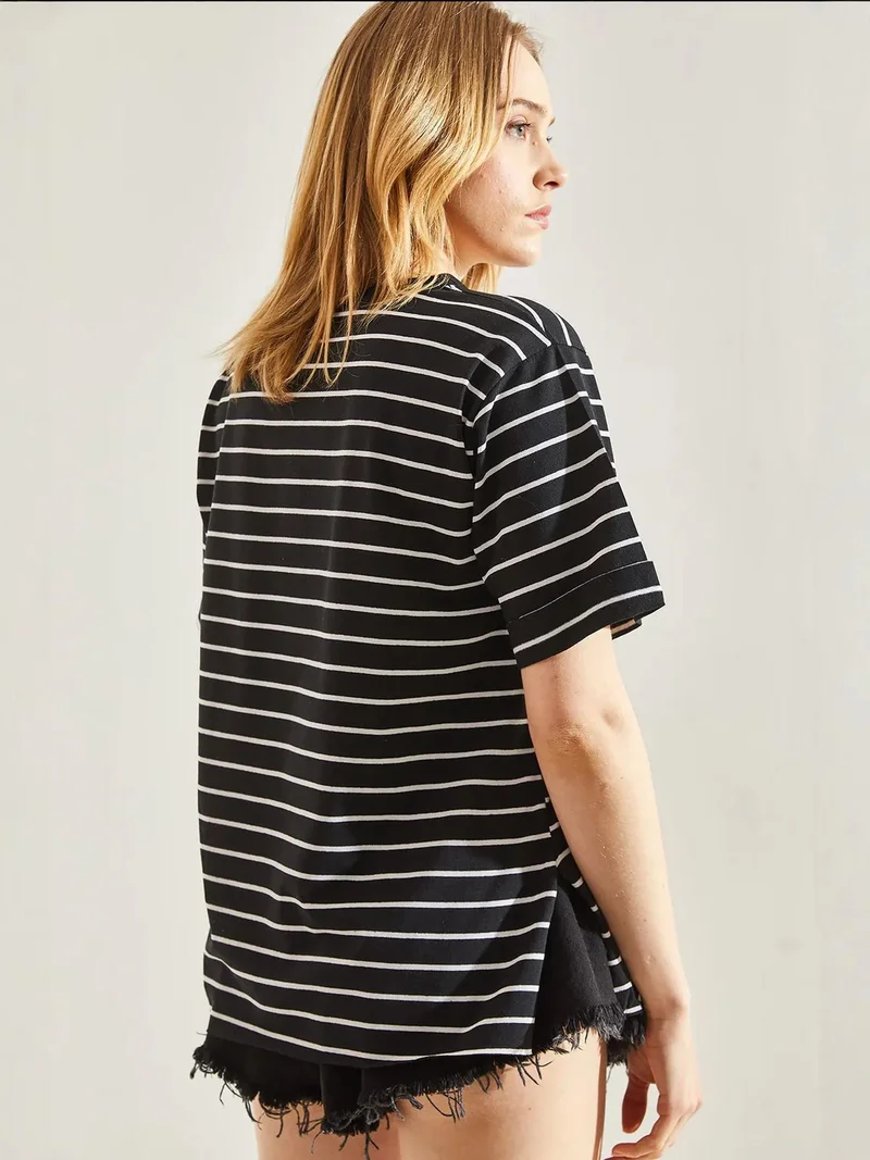 Bianco Lucci LUCCI Striped Crew Neck Short Sleeve T-Shirt with Side Slit