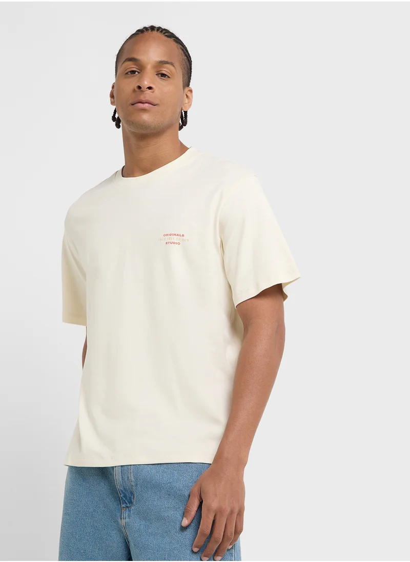 جاك اند جونز Jorlucca Graphic  Crew Neck T-Shirt