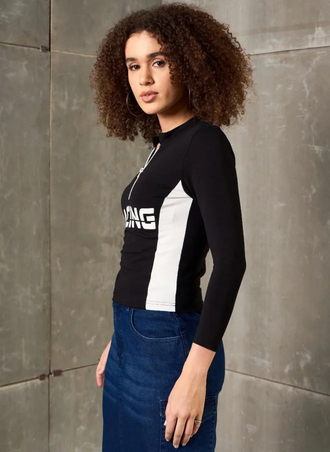 ساسافراس Black & White Typography Printed High Neck T-Shirt for Women