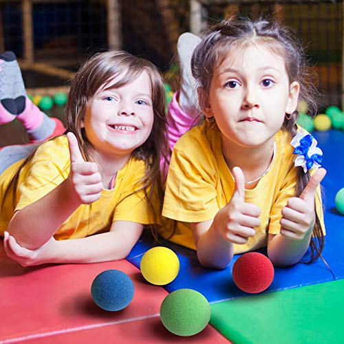 ArtCreativity كرات فوم ناعمة من آرت كرييتيفيتي 2.5 بوصة - عبوة من 12 كرة صغيرة خفيفة للعب في الداخل - ألعاب آمنة للأطفال بألوان زاهية - هدايا حفلات، حشوات حقائب، جوائز للأولاد والبنات من عمر 3 سنوات فما فوق - Image 5