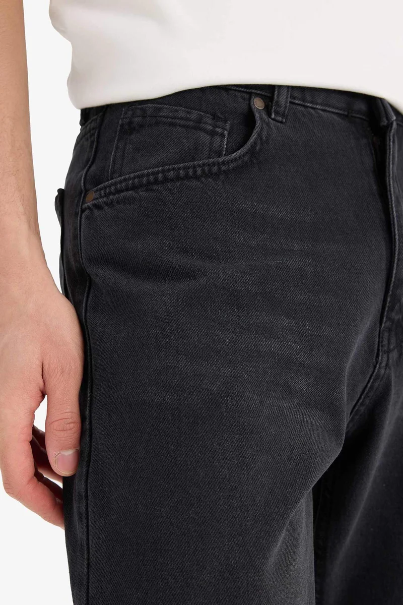 Defacto  90's Slim Fit Skinny Leg Jeans for Men | Best Price UAE