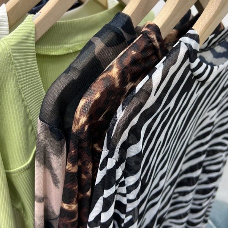 2024 Style Mesh Sunscreen Long-Sleeved Thin Slim-Fit Small Shirt Micro-Transparent Design Sense Tie-Dye T-Shirt For Women - Image 5