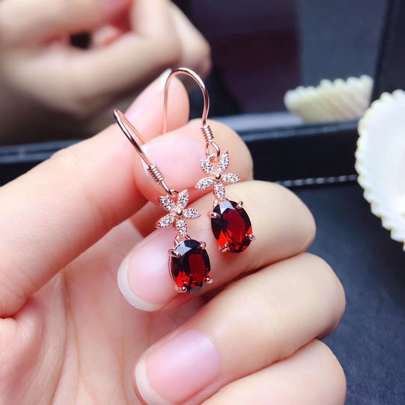 Shake the sound and spell a lot of Taobao live color treasure earrings wholesale plated 18k rose gold garnet red flower earrings ear hooks Rose gold [main stone 7x 9mm]]