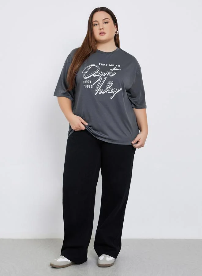 Styli Styli Plus Size Grey Graphic Print T-Shirt