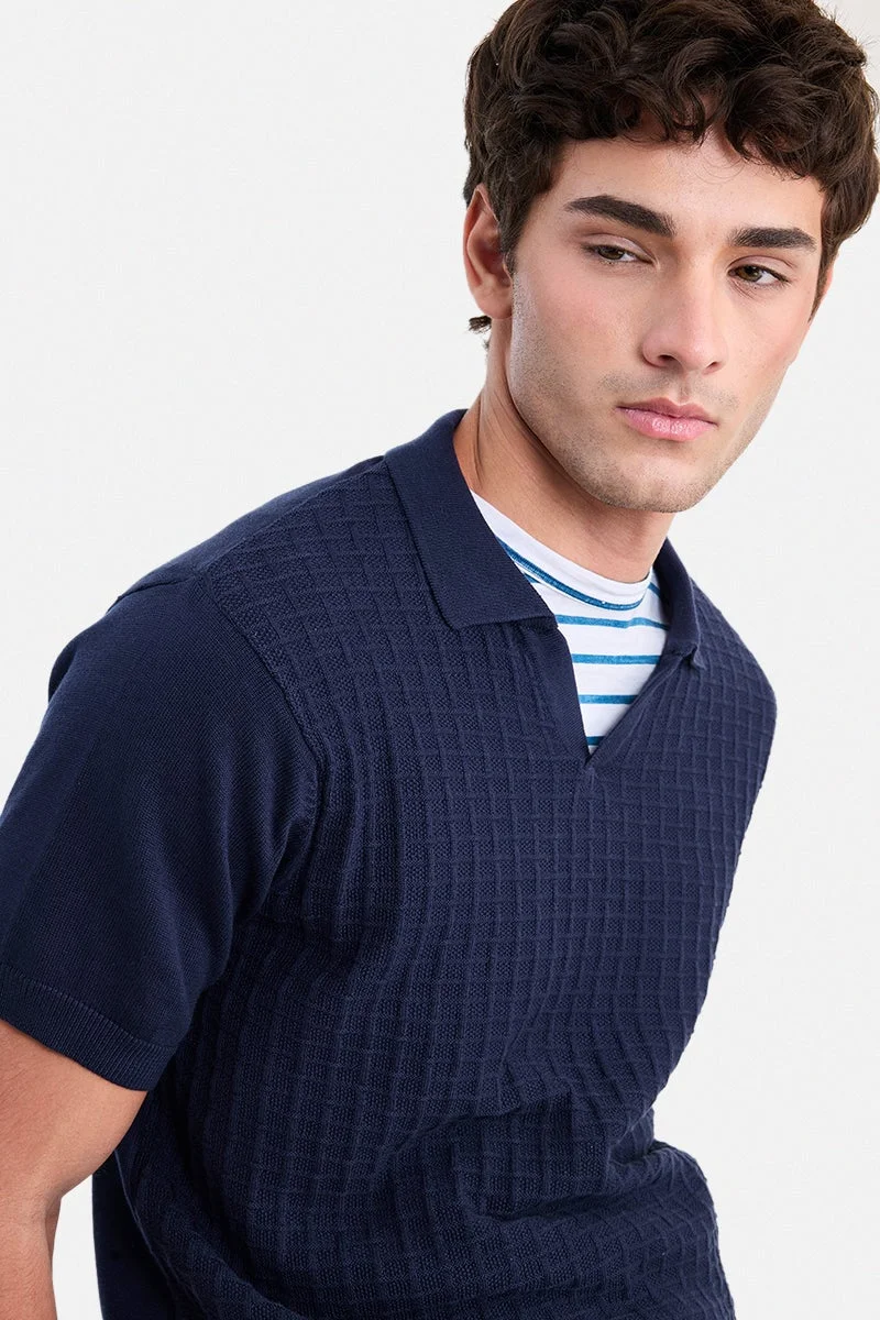 سنيتش Navy Blue Textured Half Sleeve Regular Fit T-Shirt