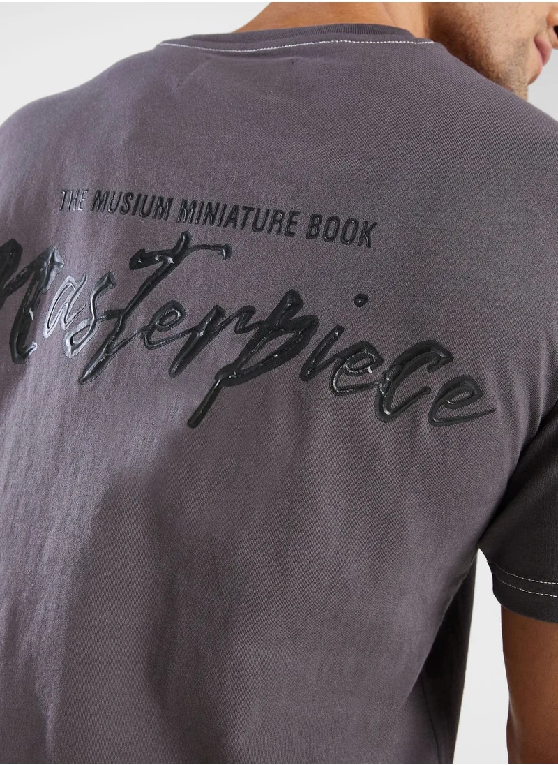 MUSIUM DIV. Essential T-Shirt