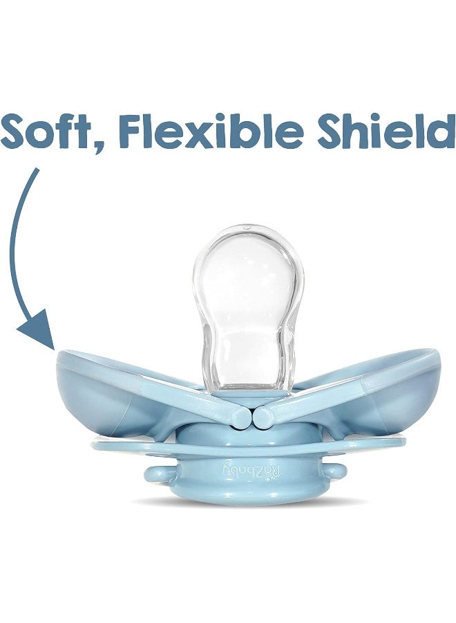 Razbaby رازبابي كييب-إت-كلين مصاصة أطفال 2-باك تغلق عند السقوط - حلمة سيليكون خالية من BPA، مثالية للسفر، الحلمة تبقى نظيفة، 0-36 شهر - رمادي/أزرق - Image 3