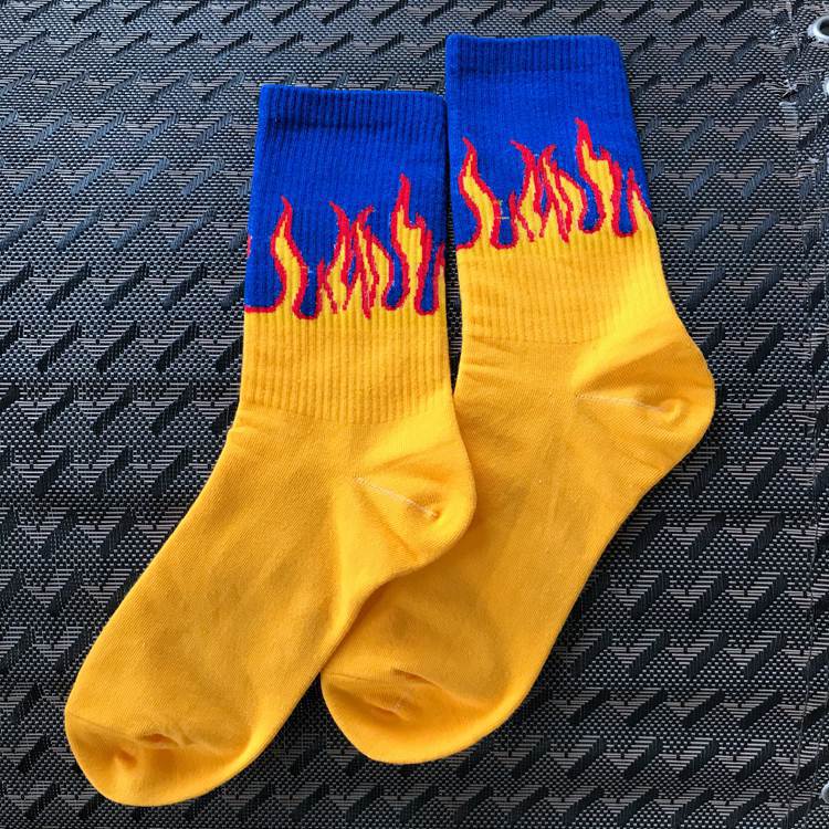 Generic Han INS Tide brand Harajuku wind flame cotton socks European and American street hip hop skateboard mens and womens sports socks wholesale Flame Yellow Blue