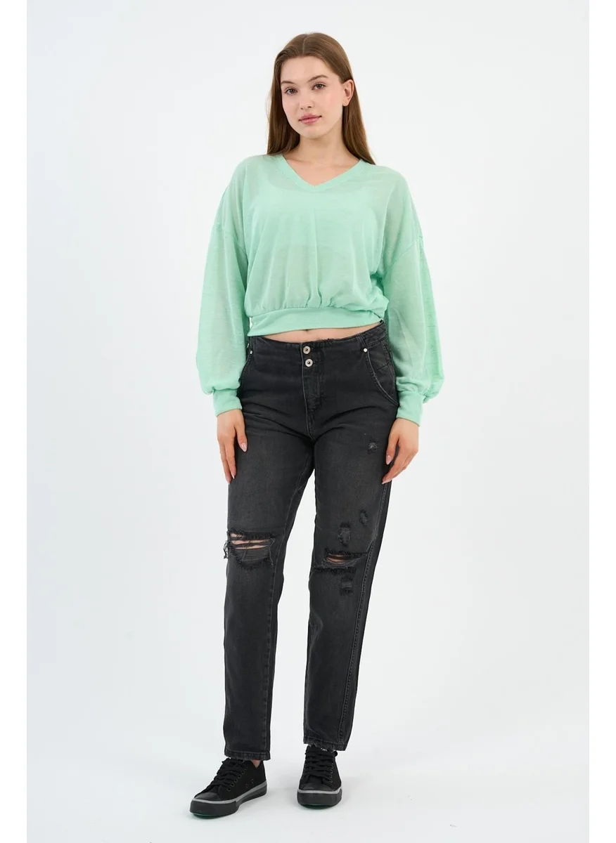 Alexander Gardi V-Neck Bat Sleeve Blouse (B21-30505)