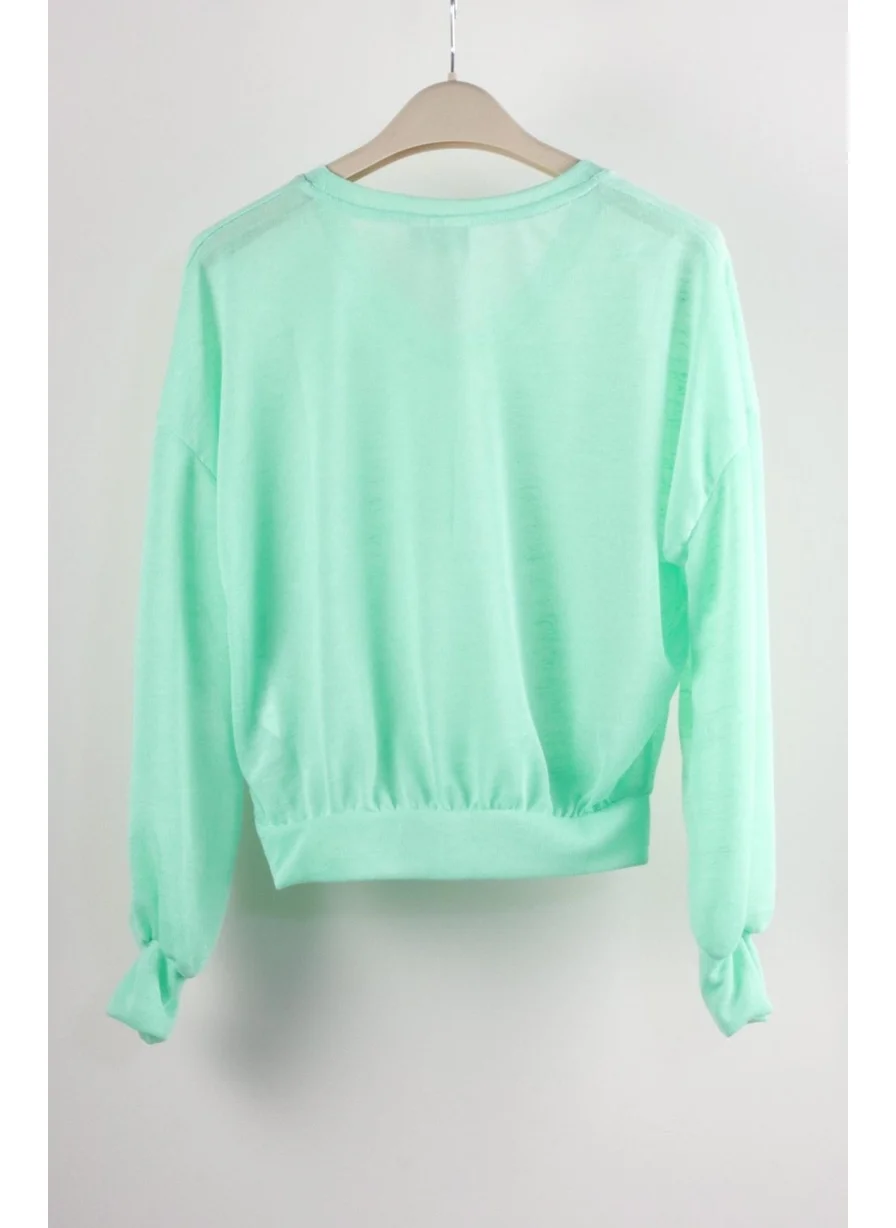 Alexander Gardi V-Neck Bat Sleeve Blouse (B21-30505)
