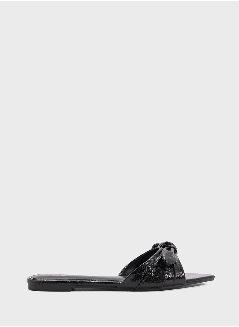 Ginger Pointed Flat Sandal With Bow