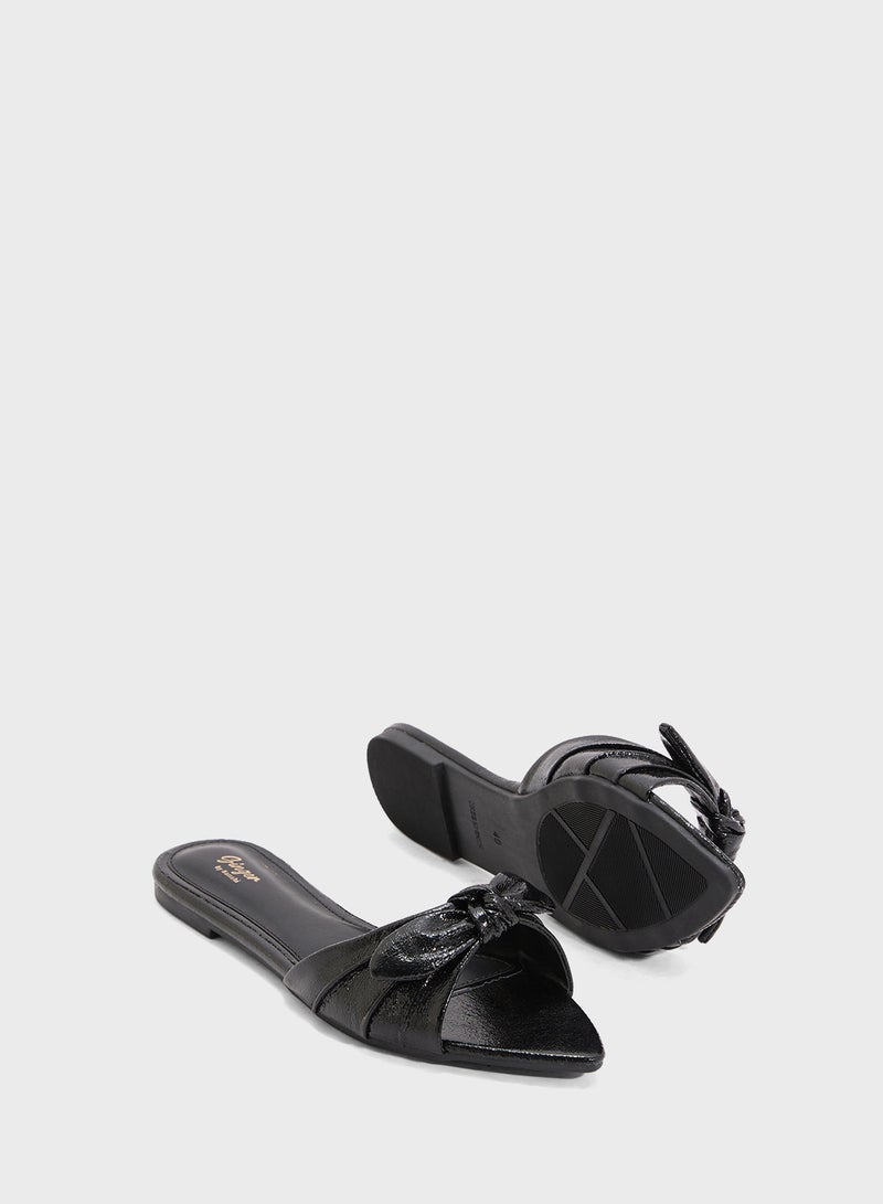 Ginger Pointed Flat Sandal With Bow - Image 3