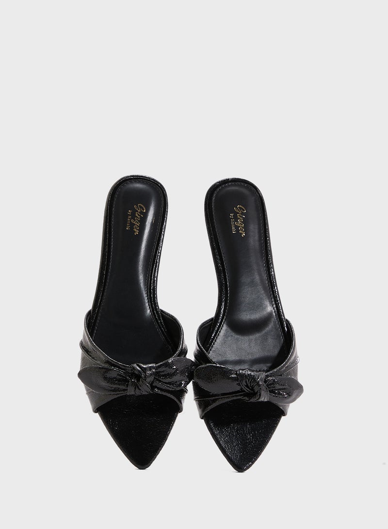 Ginger Pointed Flat Sandal With Bow - Image 4