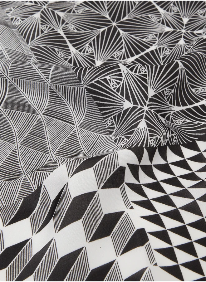 ستايلي Geometric Print Scarf
