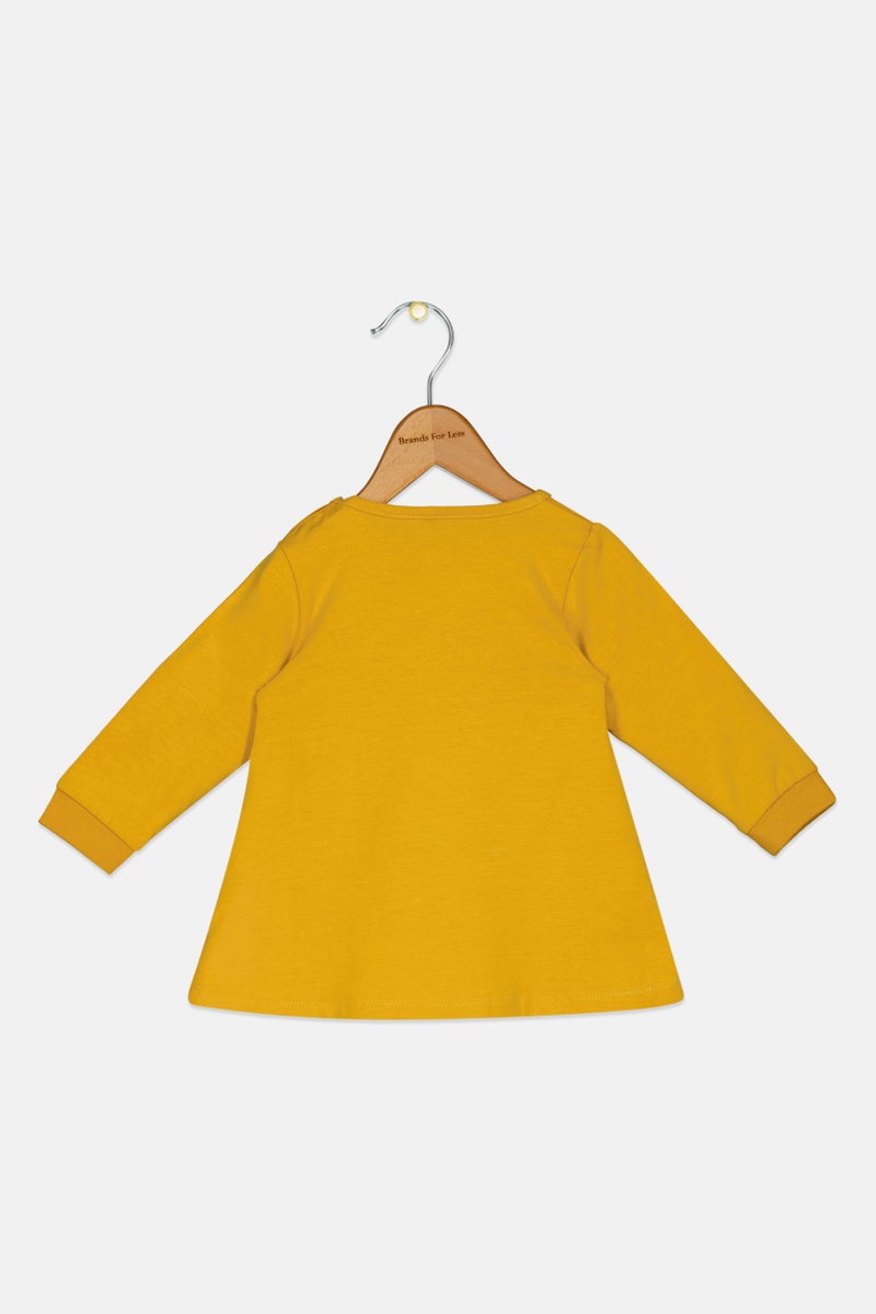 NAME IT تي شيرت طويل الأكمام للبنات الصغيرات بطباعة جرافيك، خردل - Image 2