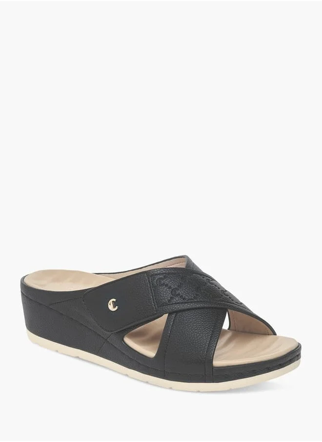 لو كونفورت Women Textured Slip-On Cross Strap Sandals