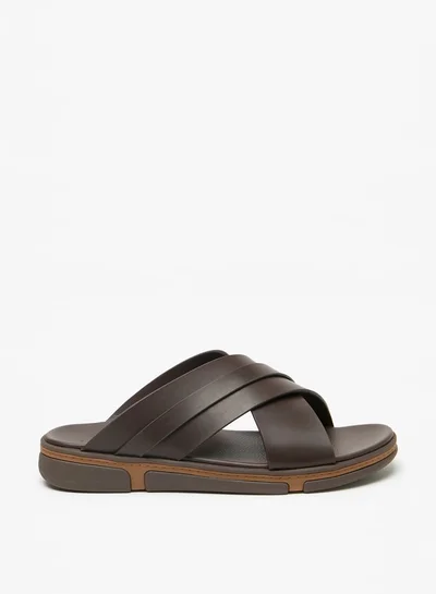 لو كونفورت Men's Cross Strap Slip-On Sandals