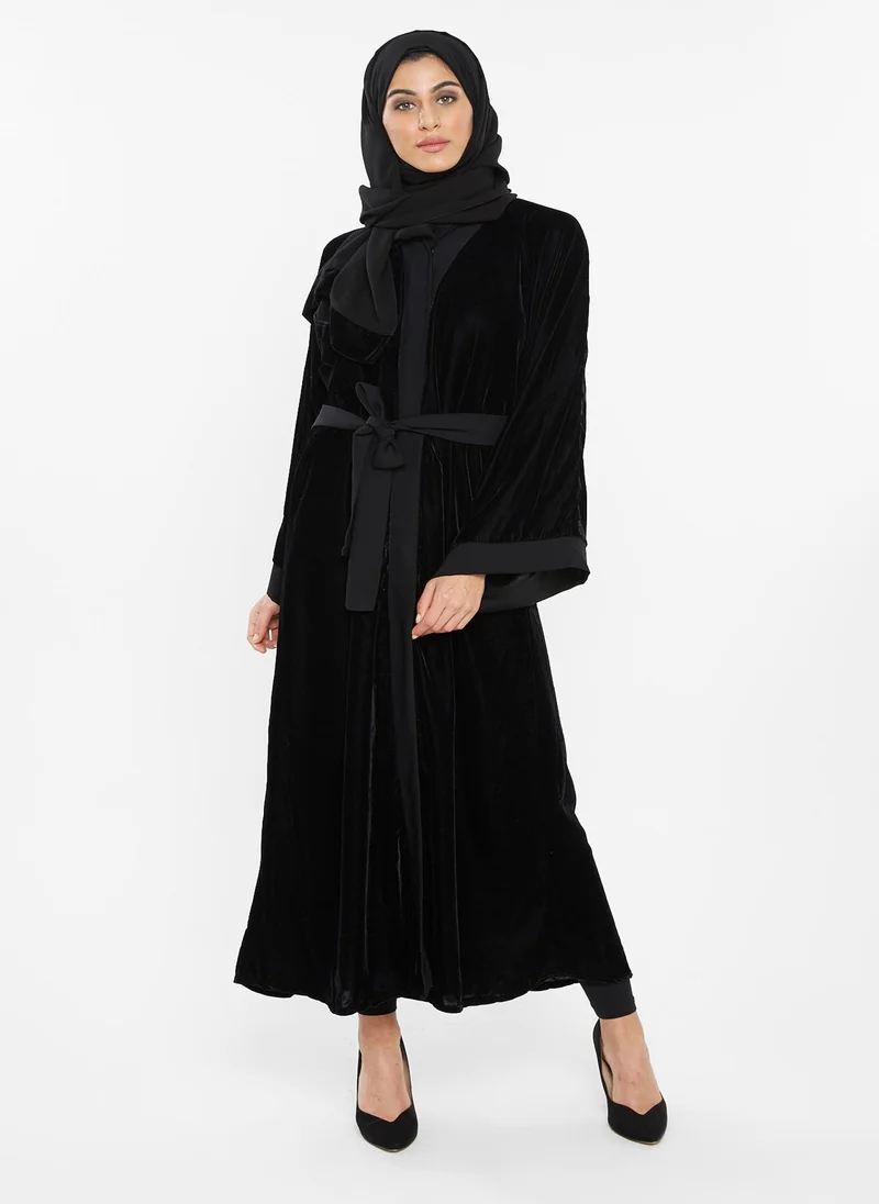 NUKHBAA Black velvet abaya