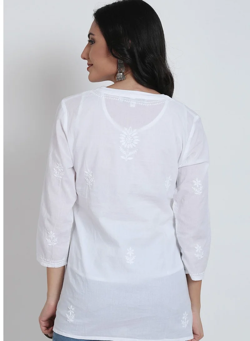 الايا كرتي قطن مطرز شيكانكاري -