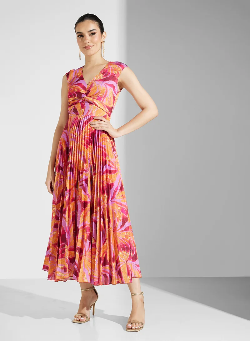 Closet London Floral Pleated Dress