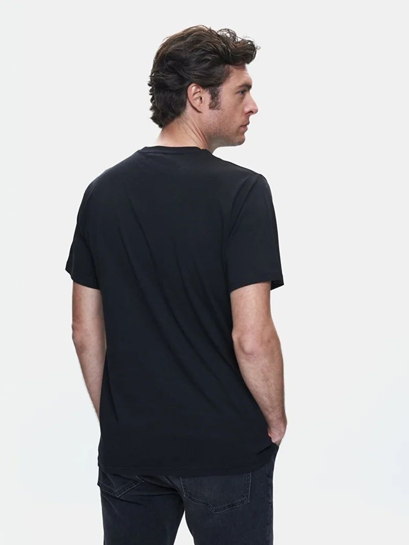 ال تي بي Black T-Shirt