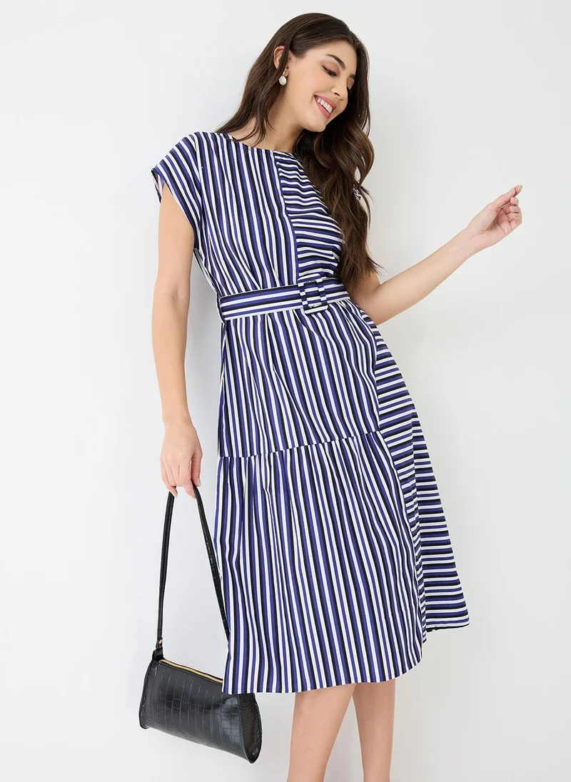 globus Globus Women Blue Round Neck Extended Sleeves Striped Gathered A-Line Midi Dress With Belt