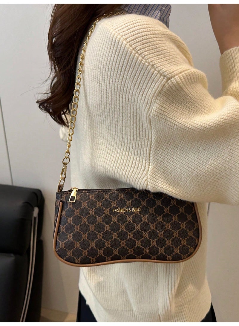 حقيبة كتف نسائية صغيرة بنقوش هندسية كلاسيكية وسلسلة ذهبية - Image 3