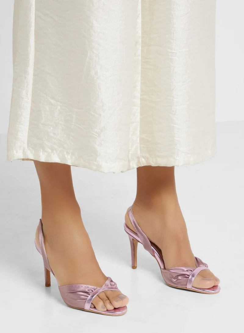 خزانة V Detail Metallic Trim Slingback Sandal