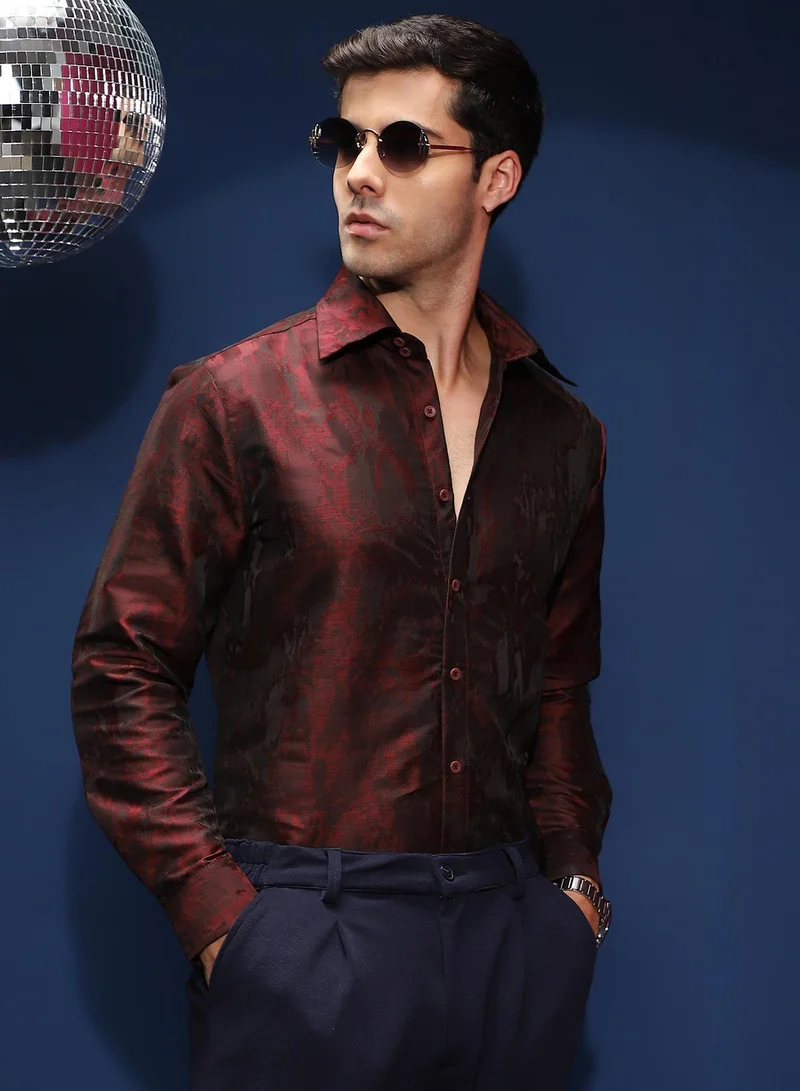 Campus Sutra Men's Burgundy Red Abstract-Woven Shirt For Casual Wear | Spread Collar | Long Cuffed Sleeves | Button Closure | Shirt Shirt Crafted With Comfort Fit For Everyday Wear