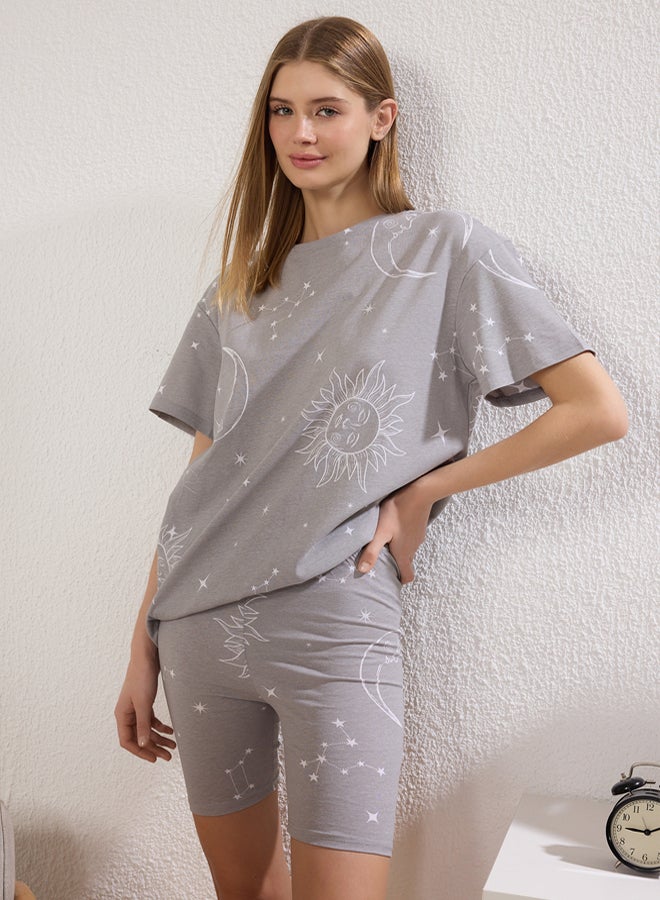 trendyol Gray-Multicolored 100% Cotton Galaxy Patterned Knitted Pajama Set with Shorts - Image 2