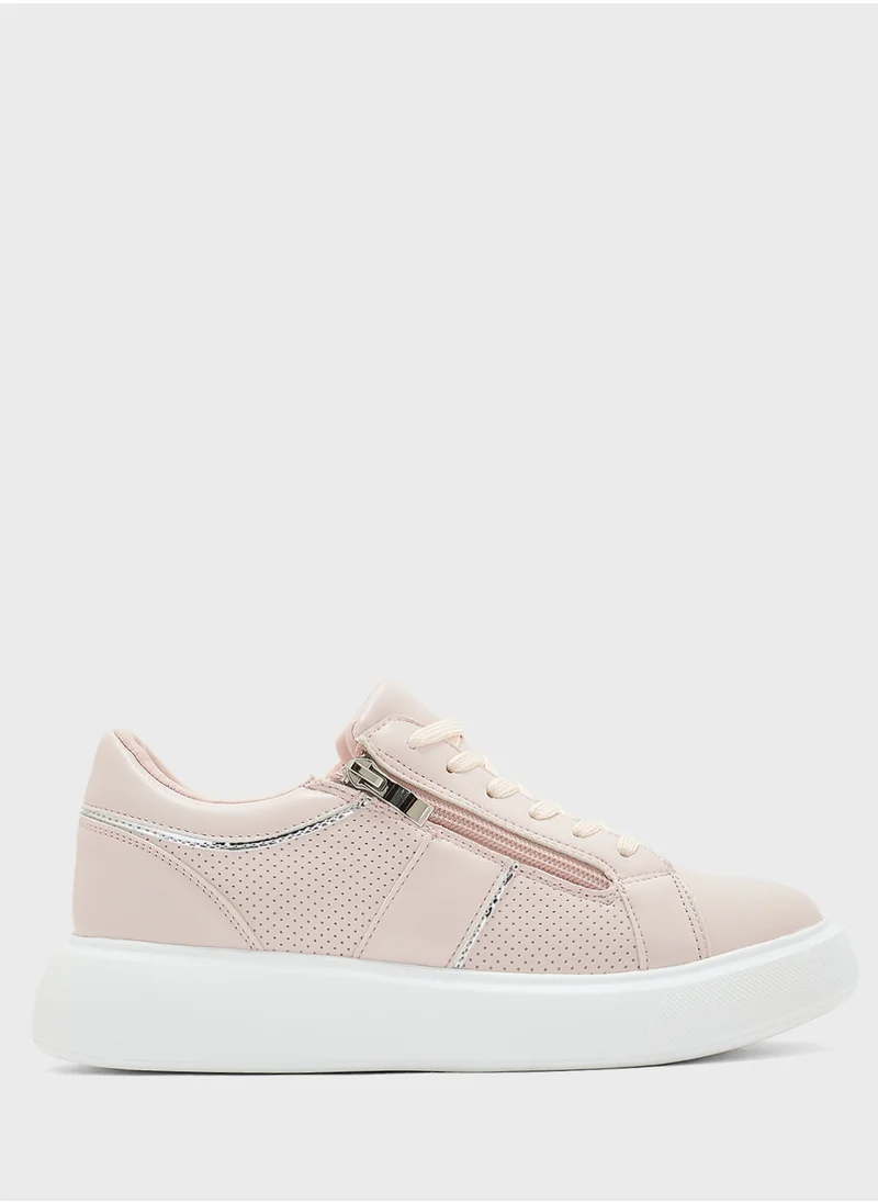 جينجر Metal Zip Detail Casual Sneakers